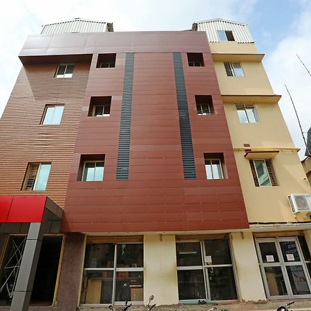 Oyo 13528 Kumud Plaza Otel Bhubaneswar Dış mekan fotoğraf