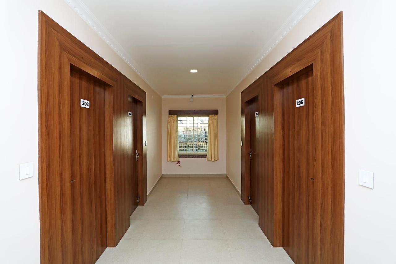 Oyo 13528 Kumud Plaza Otel Bhubaneswar Dış mekan fotoğraf