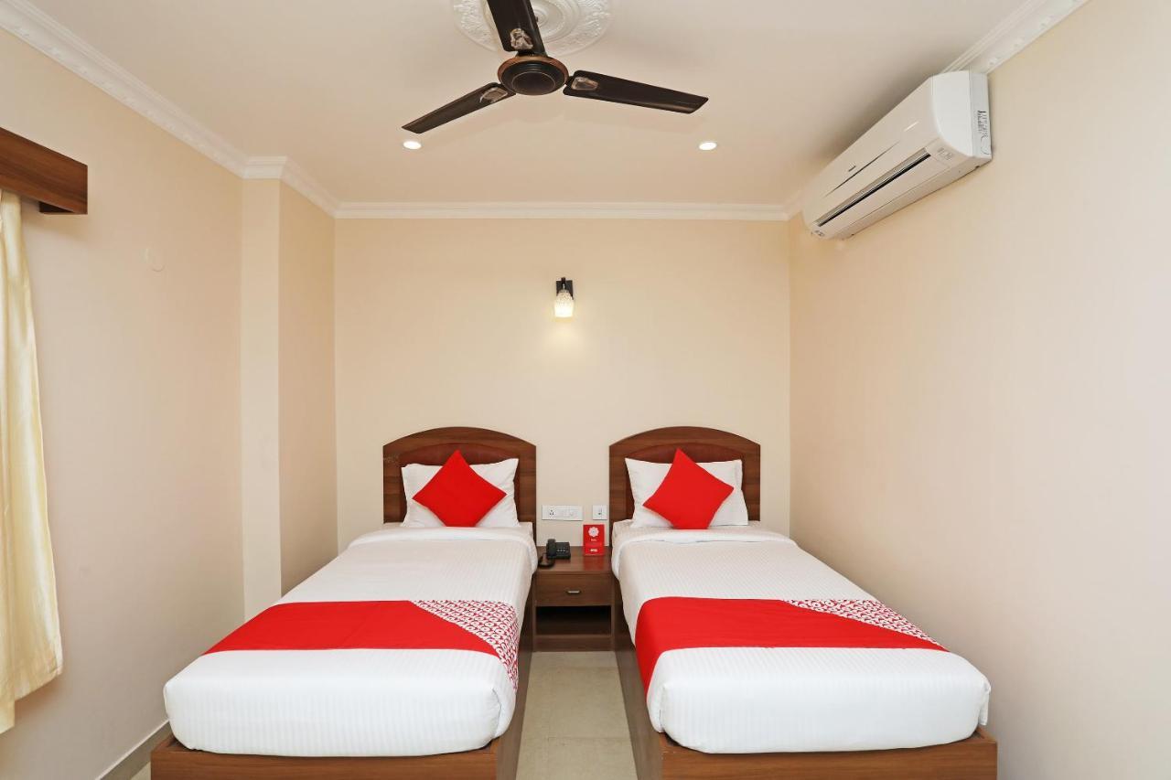 Oyo 13528 Kumud Plaza Otel Bhubaneswar Dış mekan fotoğraf