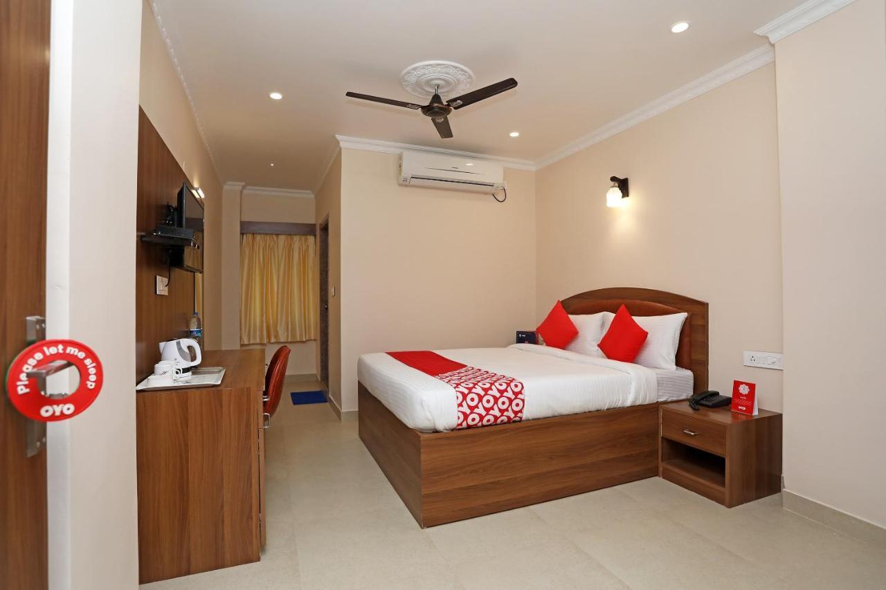 Oyo 13528 Kumud Plaza Otel Bhubaneswar Dış mekan fotoğraf